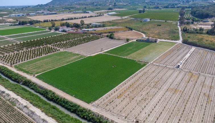Resale - Chalet - Orihuela - Desamparados-Hurchillo-Torremendo
