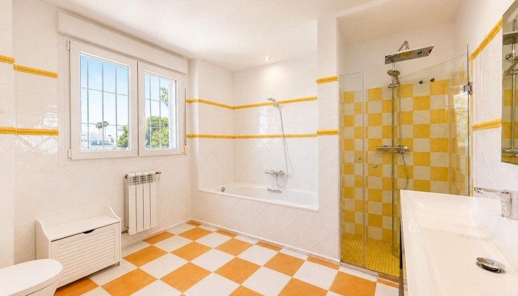 Återförsäljning - Fristående hus - Dehesa de campoamor - Campoamor