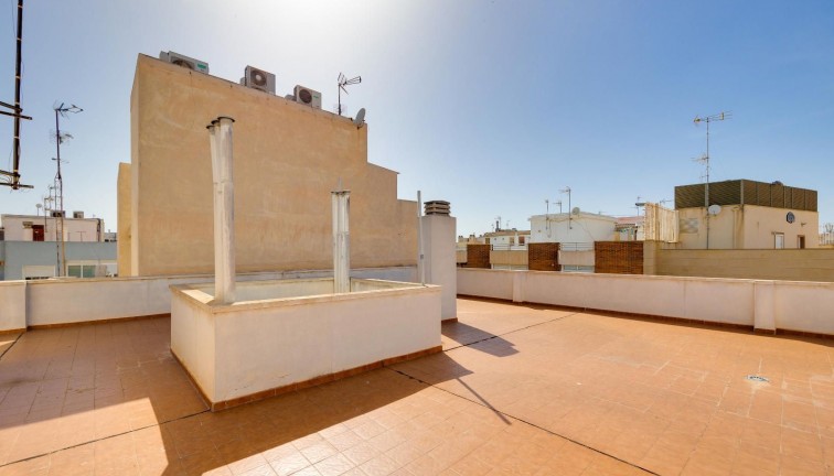 Jälleenmyynti - Asunto - Ylimmän kerroksen asunto - Torrevieja - Acequion