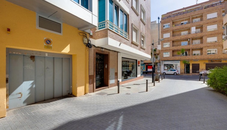 Jälleenmyynti - Asunto - Ylimmän kerroksen asunto - Torrevieja - Acequion