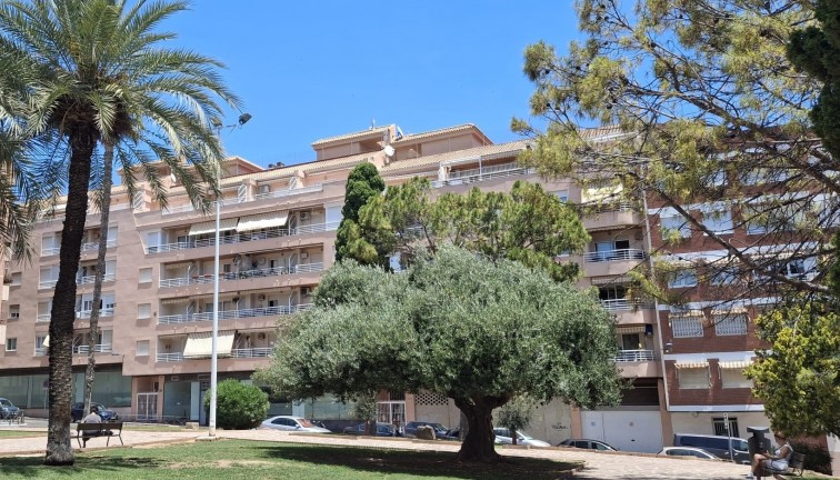 Jälleenmyynti - Asunto - Torrevieja