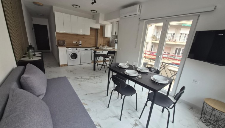 Resale - Apartment - Torrevieja - Playa del Cura