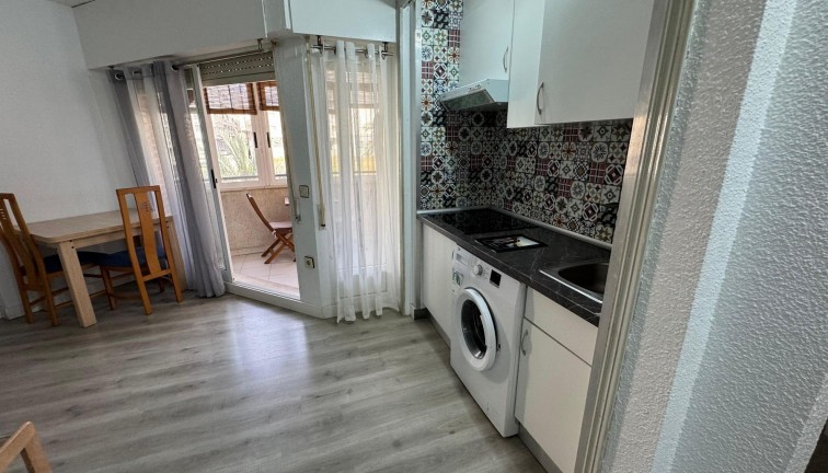 Resale - Studio - Torrevieja - Playa de los Locos