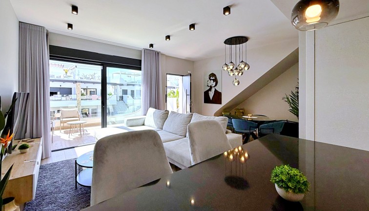 Reventa - Apartamento - Apartamento en el último piso - Orihuela Costa - Punta Prima