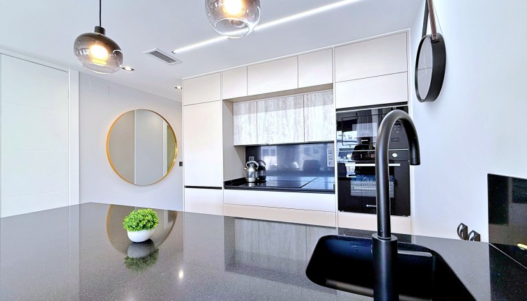 Reventa - Apartamento - Apartamento en el último piso - Orihuela Costa - Punta Prima