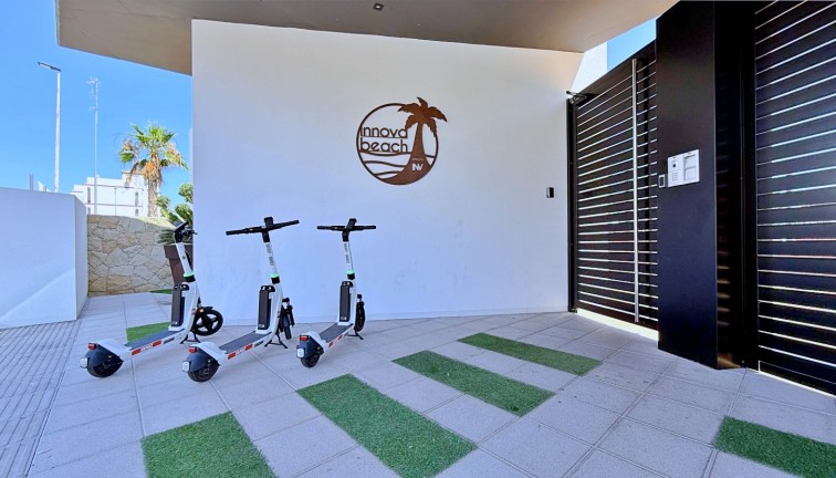 Reventa - Apartamento - Apartamento en el último piso - Orihuela Costa - Punta Prima