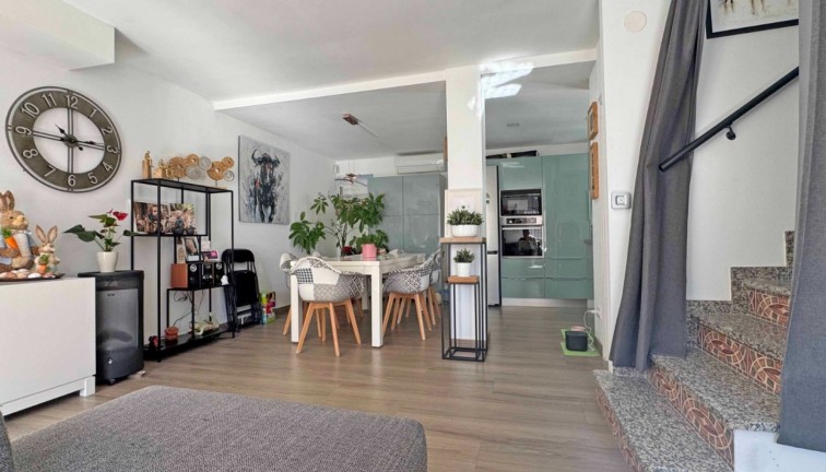 Jälleenmyynti - Paritalo/Rivitalo - Orihuela Costa - Villamartín