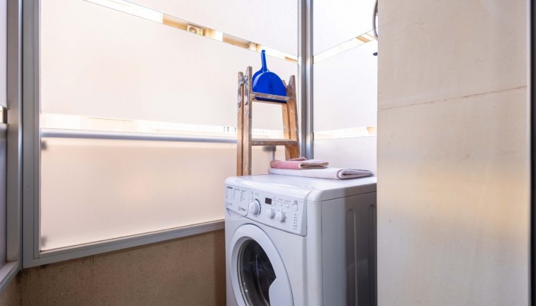 Resale - Apartment - Torrevieja - Playa del Cura