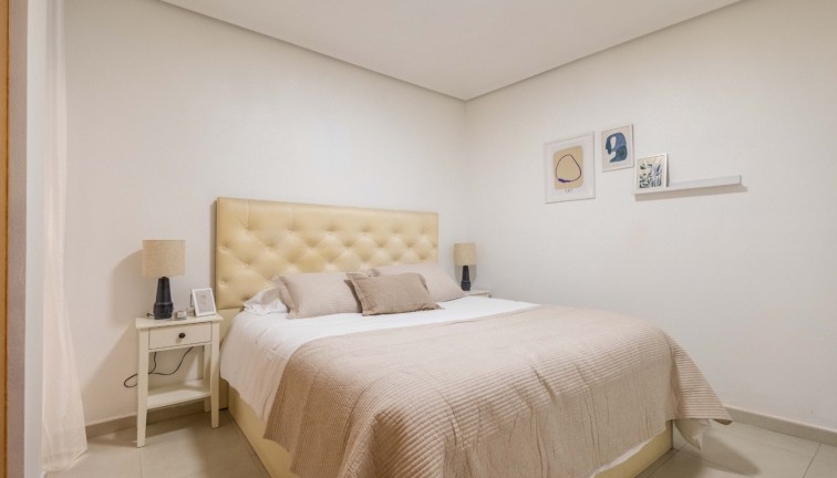 Resale - Apartment - Torrevieja - Playa del Cura