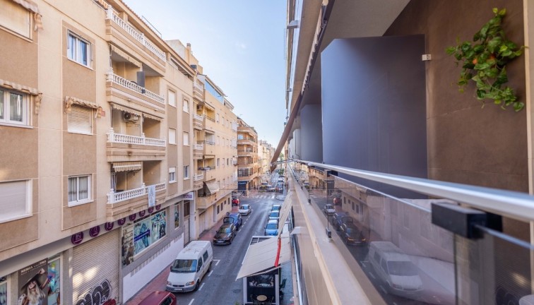 Resale - Apartment - Torrevieja - Playa del Cura