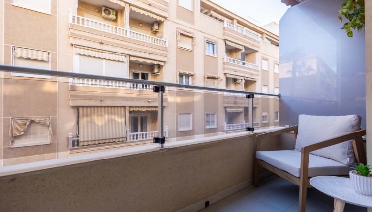 Resale - Apartment - Torrevieja - Playa del Cura