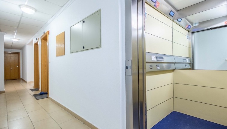Resale - Apartment - Torrevieja - Playa del Cura