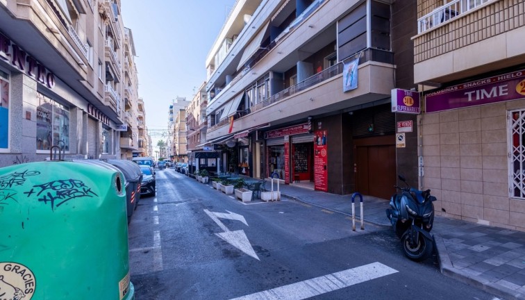 Resale - Apartment - Torrevieja - Playa del Cura