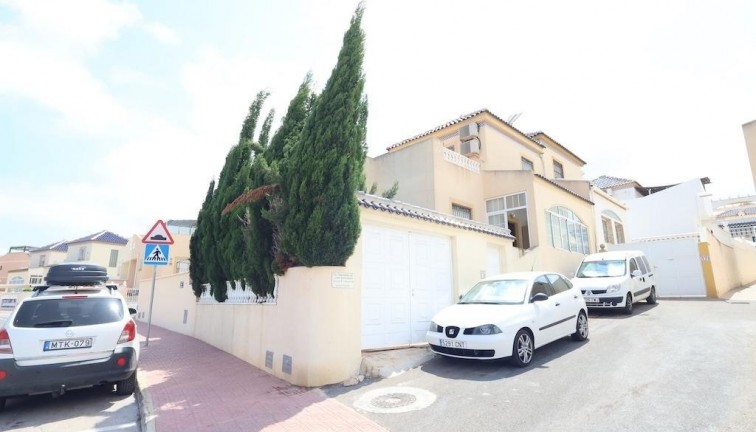 Jälleenmyynti - Paritalo/Rivitalo - Torrevieja - Los Balcones