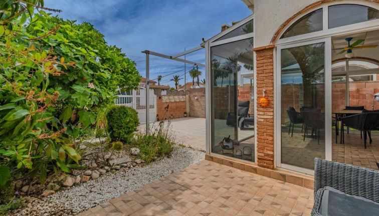 Resale - Chalet - Orihuela - Calle del Morral, 03189