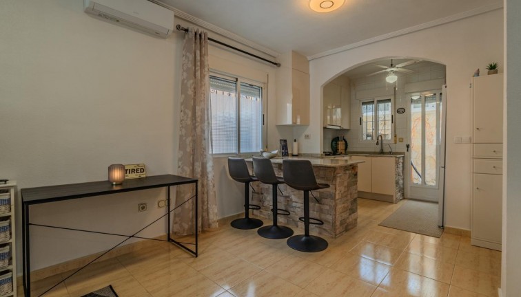 Resale - Chalet - Orihuela - Calle del Morral, 03189