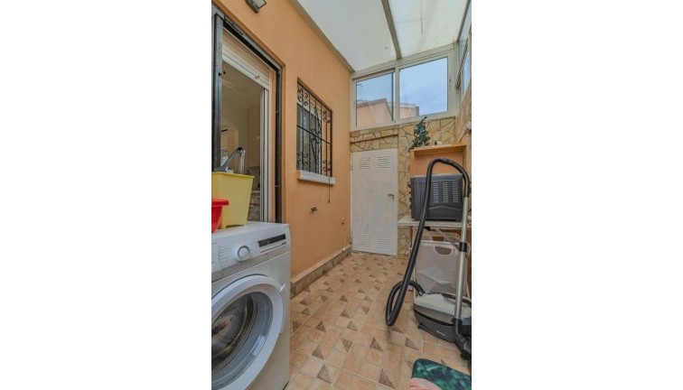 Resale - Chalet - Orihuela - Calle del Morral, 03189