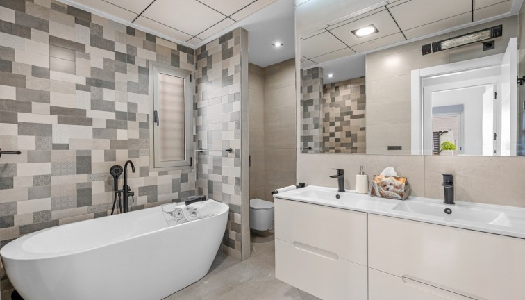Resale - Chalet - Orihuela Costa - Villamartín