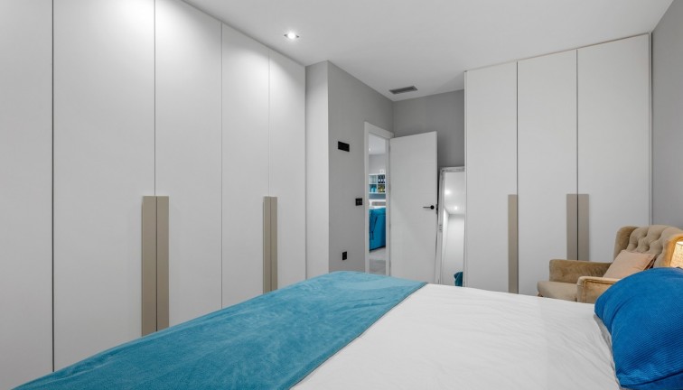 Resale - Chalet - Orihuela Costa - Villamartín