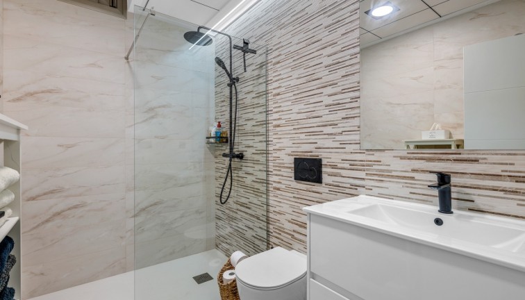 Resale - Chalet - Orihuela Costa - Villamartín