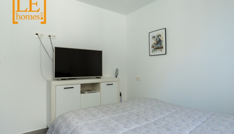 Resale - Apartment - Torrevieja - Nueva Torrevieja