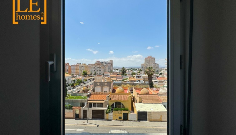 Resale - Apartment - Torrevieja - Nueva Torrevieja