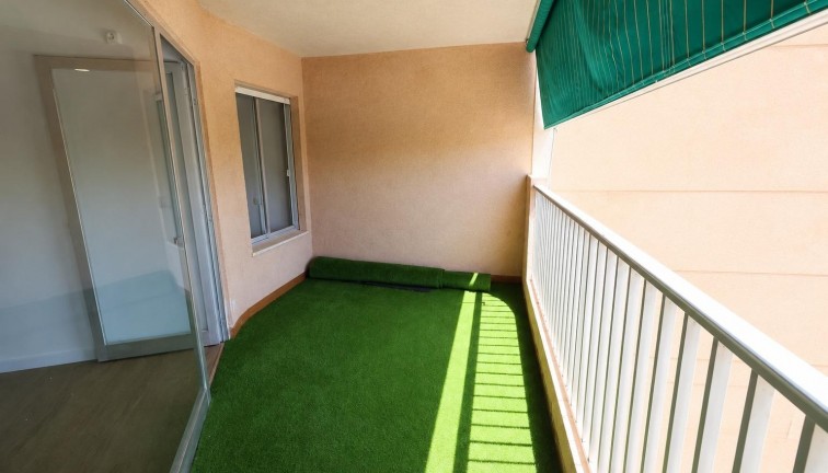Resale - Apartment - Orihuela Costa - La Zenia