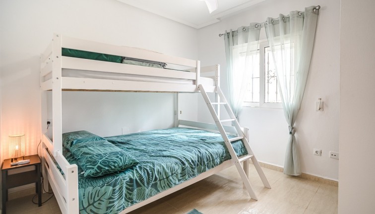 Resale - Apartment - Orihuela Costa