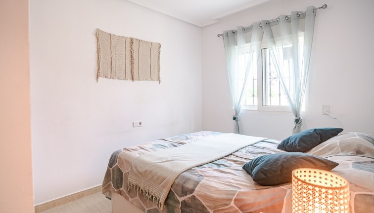 Resale - Apartment - Orihuela Costa
