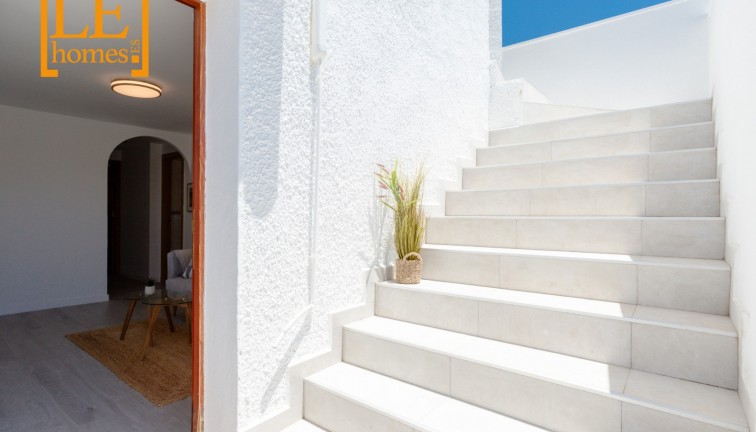 Återförsäljning - Fristående hus - Orihuela Costa - Villamartín