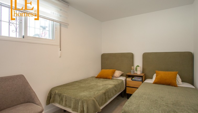 Återförsäljning - Fristående hus - Orihuela Costa - Villamartín