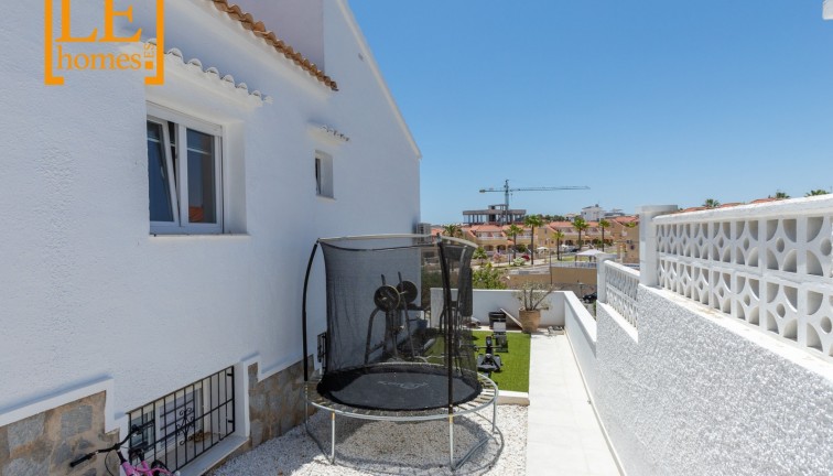 Återförsäljning - Fristående hus - Orihuela Costa - Villamartín