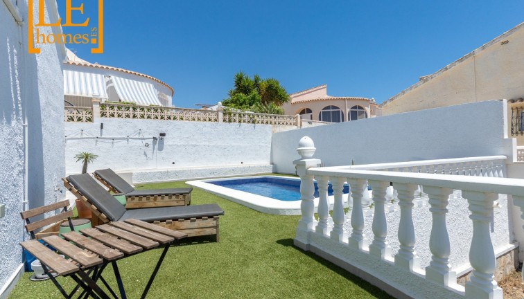 Återförsäljning - Fristående hus - Orihuela Costa - Villamartín