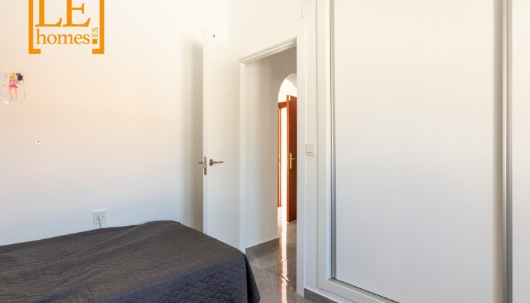 Återförsäljning - Fristående hus - Orihuela Costa - Villamartín