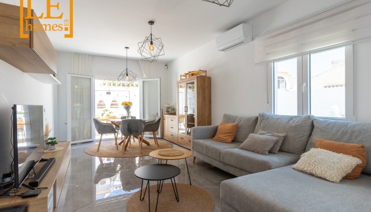 Återförsäljning - Fristående hus - Orihuela Costa - Villamartín