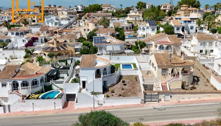 Återförsäljning - Fristående hus - Orihuela Costa - Villamartín