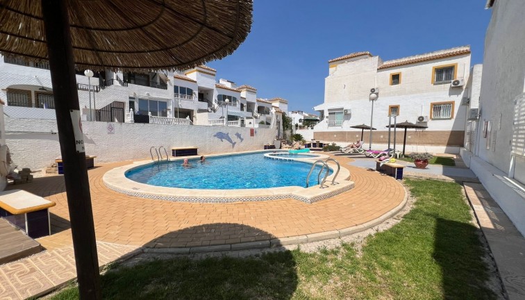 Jälleenmyynti - Asunto - Orihuela - Vistabella Golf