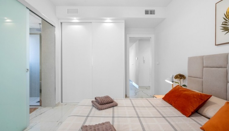 Resale - Apartment - Orihuela Costa