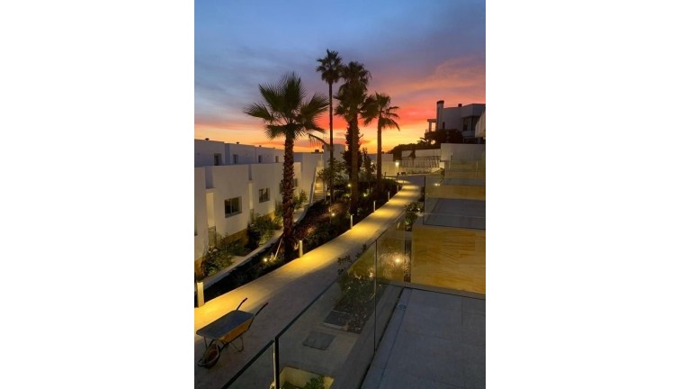Resale - Semi-Detached - Torreblanca