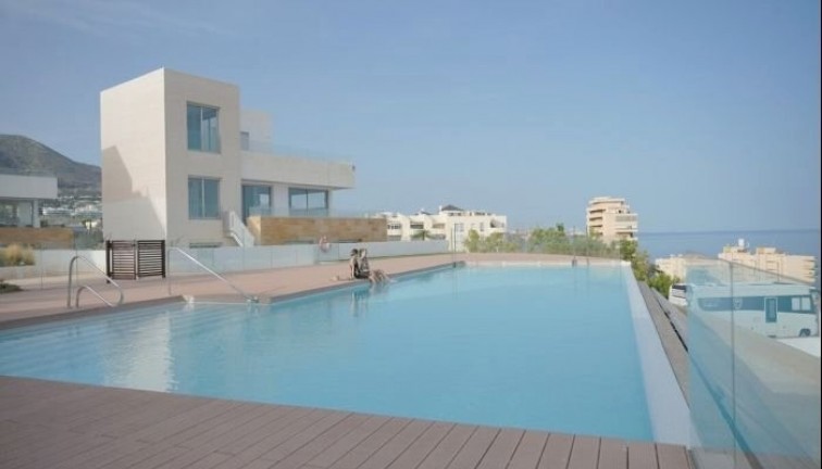 Resale - Semi-Detached - Torreblanca