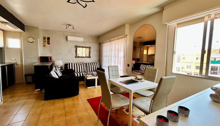 Reventa - Apartamento / piso - Torrevieja - La veleta