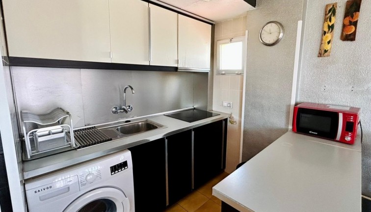 Reventa - Apartamento / piso - Torrevieja - La veleta
