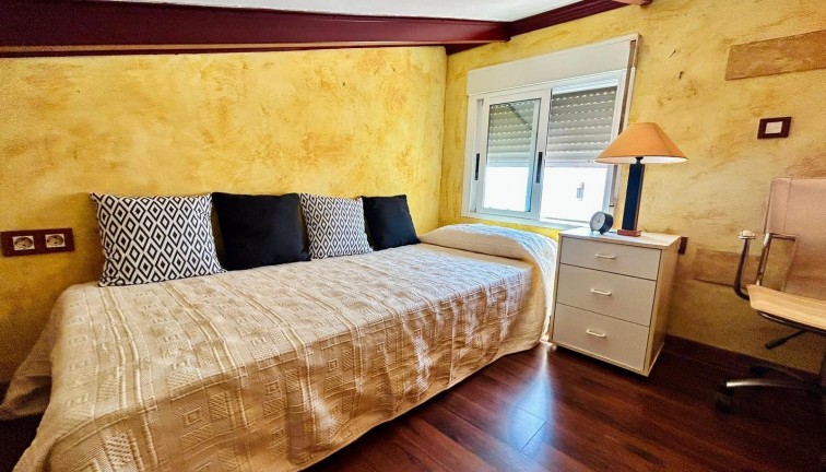 Reventa - Apartamento / piso - Torrevieja - La veleta