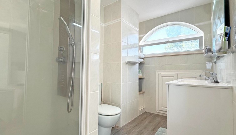 Resale - Chalet - Orihuela Costa - Villamartín