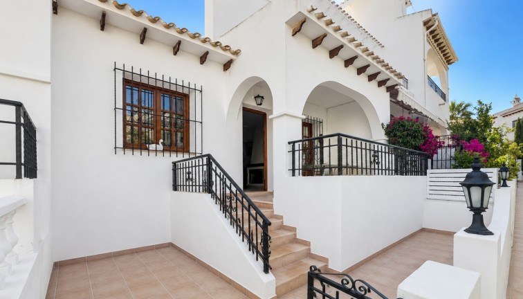 Resale - Bungalow - Torrevieja - Nueva Torrevieja