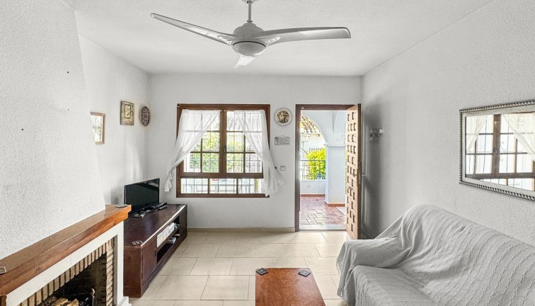 Resale - Bungalow - Torrevieja - Nueva Torrevieja
