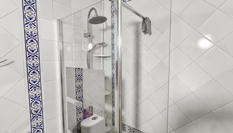 Resale - Bungalow - Torrevieja - Nueva Torrevieja