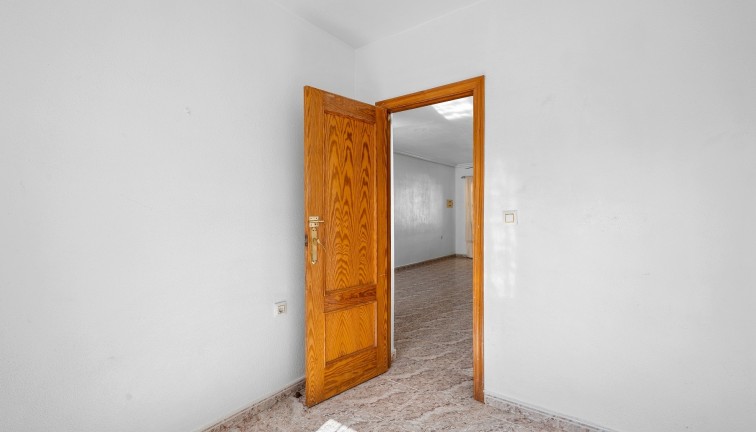 Jälleenmyynti - Erillistalo - Orihuela Costa - Villamartín