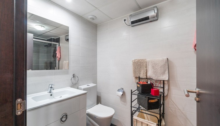 Resale - Apartment - Orihuela Costa - Villamartín