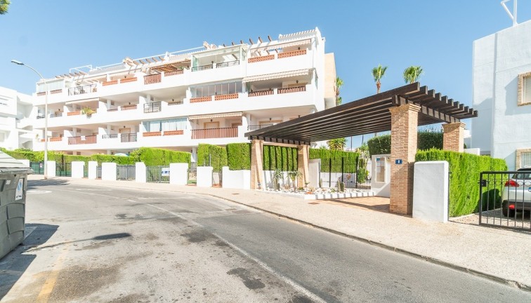 Resale - Apartment - Orihuela Costa - Villamartín